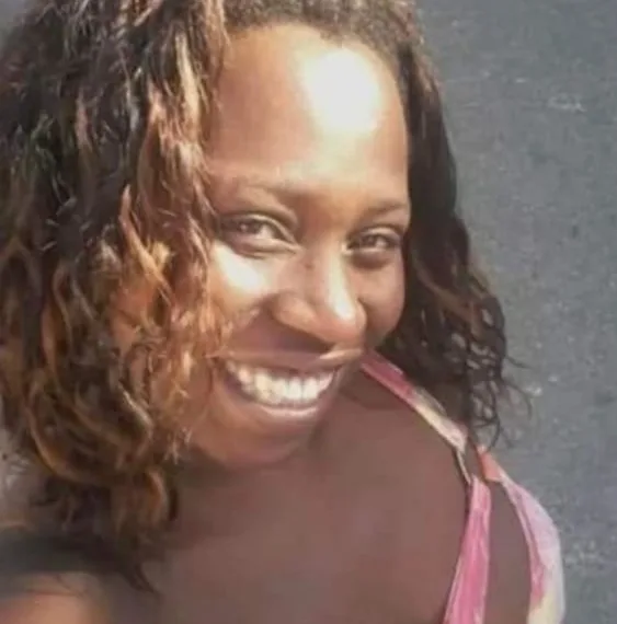 MULHER É MORTA DENTRO DE CASA NA ZONA OESTE