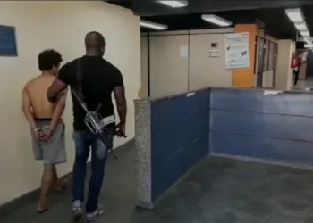 POLÍCIA PRENDE HOMEM ACUSADO DE INVADIR CASA, AGREDIR E ESTUPRAR MULHER EM CAMPO GRANDE.