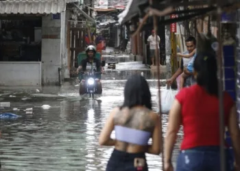 Caixa anuncia medidas de apoio aos atingidos pelas chuvas no Rio