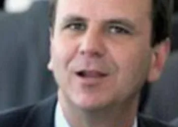 Prefeito Eduardo Paes anuncia suspensão do passaporte de vacinação por recomendação do comitê científico