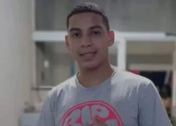 JOVEM MORRE APÓS SER ATINGIDO POR BALA PERDIDA EM UPA NO RJ