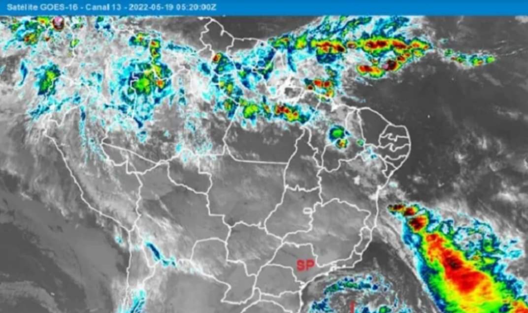 Tempestade Yakecan avança para o litoral do RJ e SP
