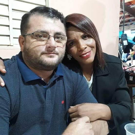 CASAL COLOCA CHURRASQUEIRA EM QUARTO PARA SE ESQUENTAR E MORRE ASFIXIADO