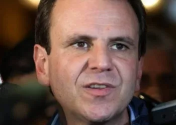 PREFEITO EDUARDO PAES PREVÊ NORMALIZAR SITUAÇÃO DOS ÔNIBUS DO RIO ATÉ O FIM DO ANO
