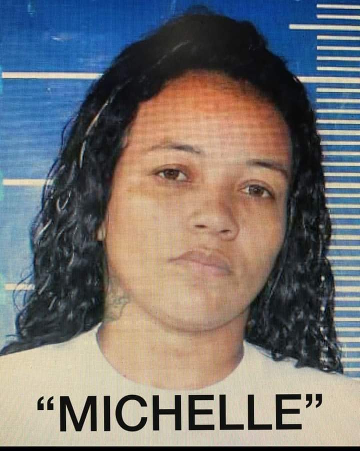 TRAFICANTE É MORTA EM OPERAÇÃO DA POLÍCIA NO RJ