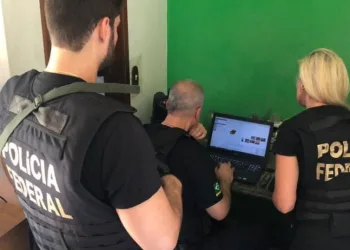 PF prende suspeito de divulgar pornografia infantil na Zona Oeste do RJ
