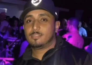 JOVEM É EXECUTADO POR HOMENS ENCAPUZADOS NA ZONA OESTE