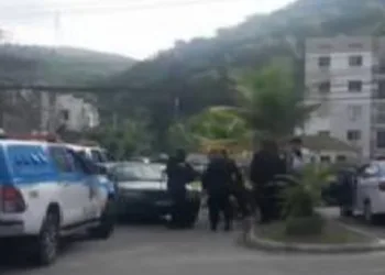 Familiares de policial são assassinados por traficantes na Zona Oeste do Rio