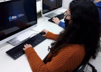 Curso de programação web abre 100 vagas para mulheres em Campo Grande