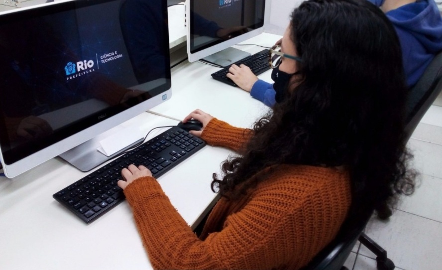 Curso de programação web abre 100 vagas para mulheres em Campo Grande