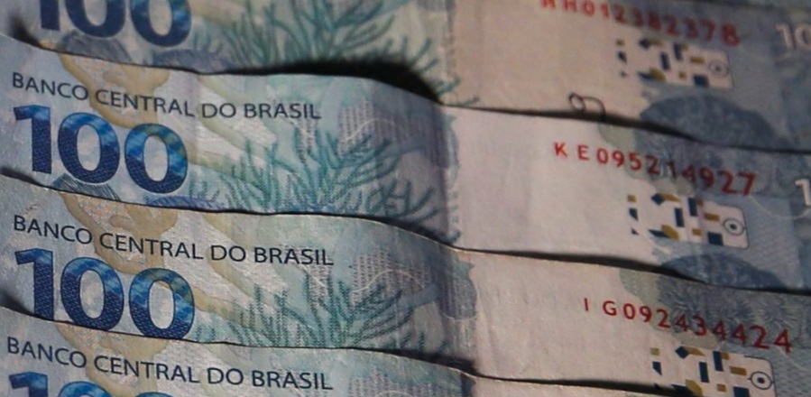 Trabalhadores nascidos em junho podem sacar até R$ 1 mil no FGTS