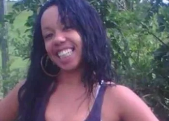 MULHER MORRE APÓS SER AGREDIDA COM ESCAVADEIRA MANUAL POR COMPANHEIRO NO RIO