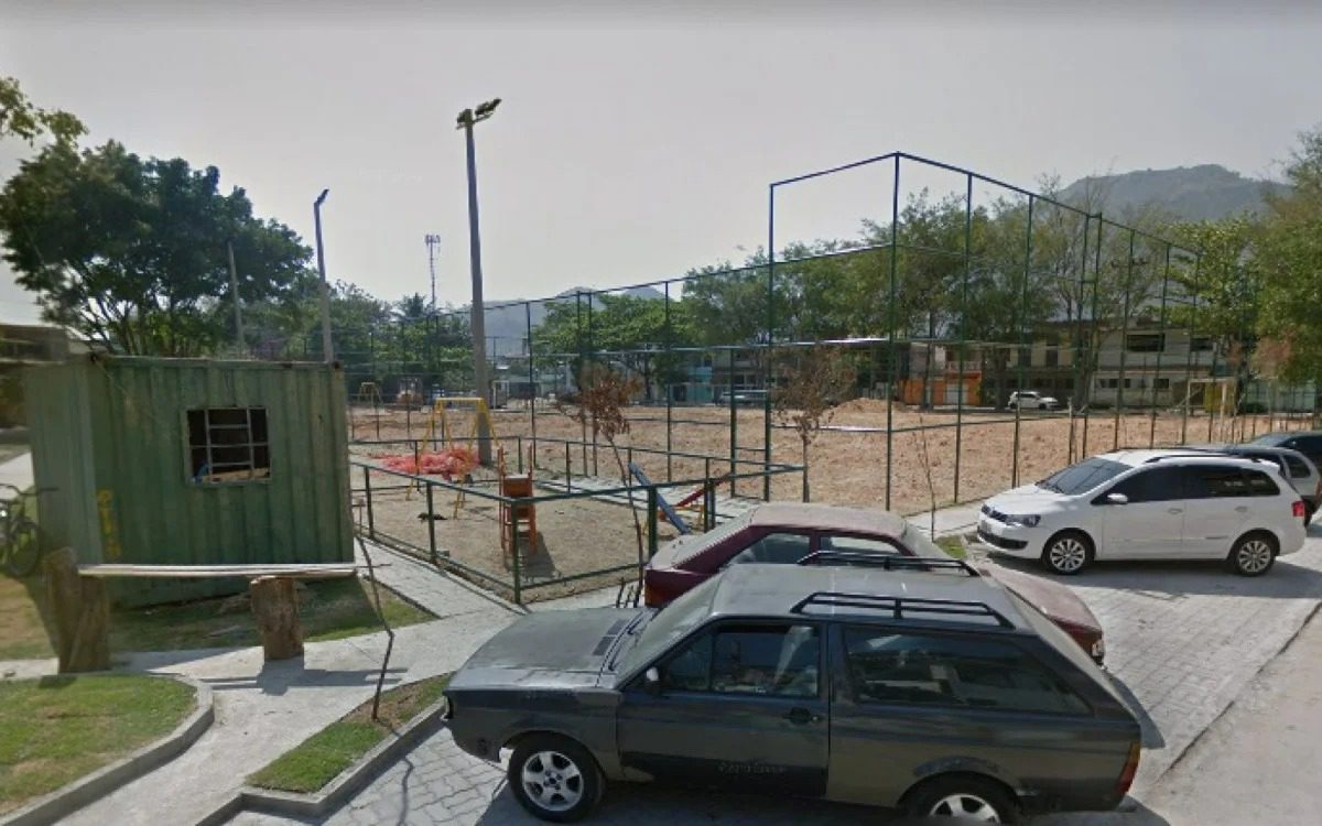 POLICIAL MILITAR E UMA MULHER BALEADOS NA ZONA OESTE