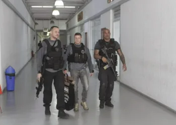 POLÍCIA CIVIL FAZ OPERAÇÃO EM GUARATIBA CONTRA INVASÃO E LOTEAMENTO DE TERRENOS PELA MILÍCIA