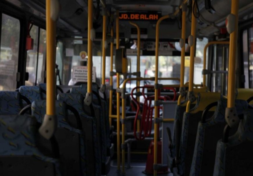 Onze linhas de ônibus voltam a operar na cidade do Rio no primeiro dia do acordo judicial