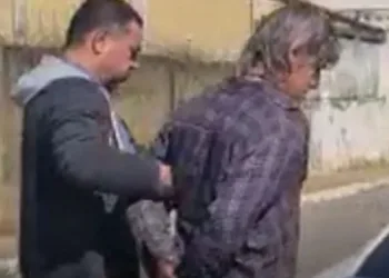 HOMEM É PRESO ACUSADO DE ESTUPRAR DUAS CRIANCAS DE 8 E 9 ANOS NO RJ