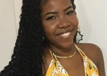 JOVEM É BALEADA EM TENTATIVA DE ASSALTO A LOJA POR CRIMINOSOS NA ZONA OESTE
