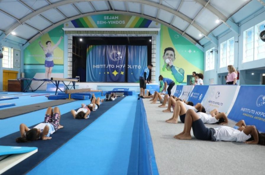 Vilas Olímpicas abrem vagas para novas modalidades como badminton, handebol, basquete e street dance