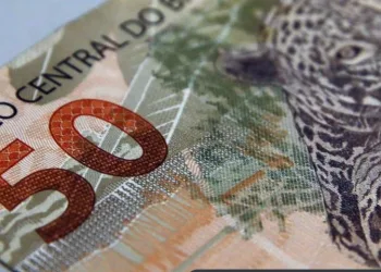 Trabalhadores nascidos em dezembro podem sacar até R$ 1 mil no FGTS