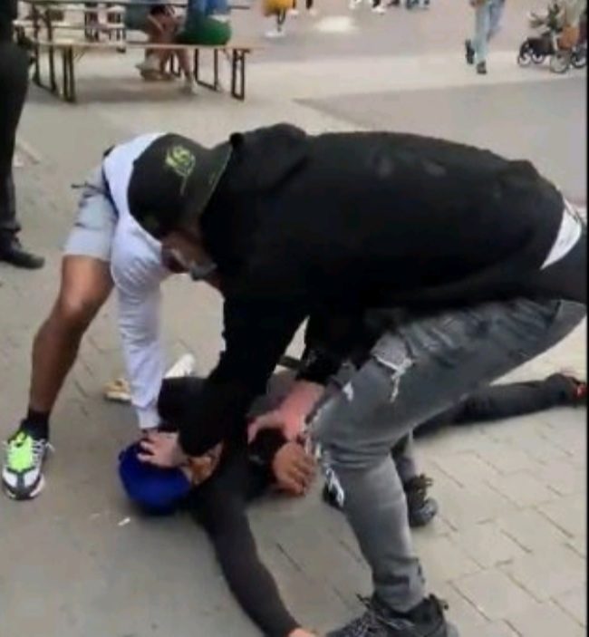 Assista: Ex adversário de Mike Tyson controla briga num bar dando nocaute