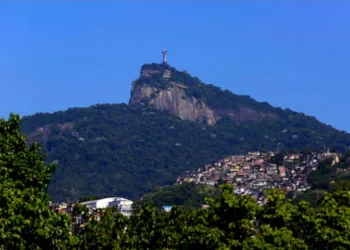 Inverno começa sem previsão de chuva, com tempo estável e céu claro a parcialmente nublado