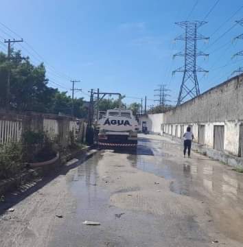 TRÁFICO ARROMBA ESTAÇÃO DESATIVADA DA CEDAE E PASSA A COBRAR PARA ABASTECER CAMINHÕES-PIPA