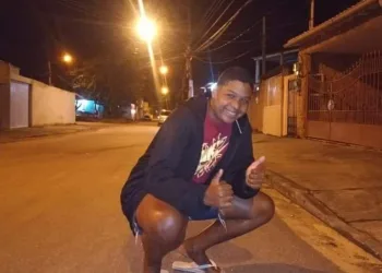 HOMENS MATAM E JOGAM O CORPO DE AMIGO NO RIO GUANDU