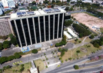 Prefeitura paga a primeira parcela do 13º salário de 2022 nesta quinta-feira
