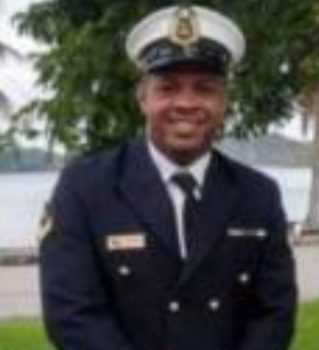 Sargento da Marinha é assassinado com mais de 10 tiros na saída de boate no RJ