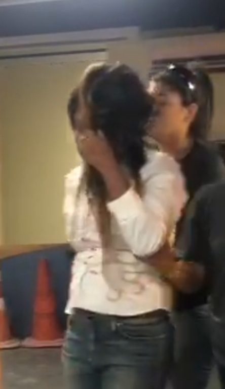 ( video)Policia prende falsa médica que enganou alunos numa universidade em Campo Grande