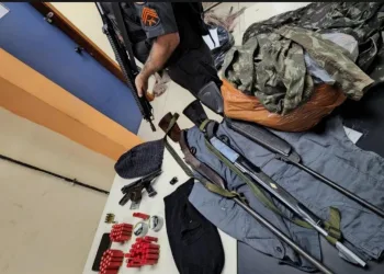 PM encontra arsenal de guerra da milícia em Campo Grande