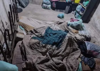Policia acha algo macabro em casa de família vítima de cárcere em Guaratiba
