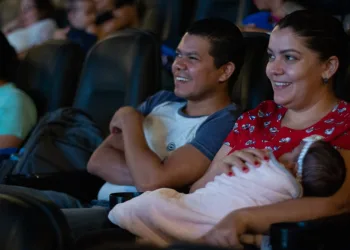 West Shopping recebe sessão CineMaterna