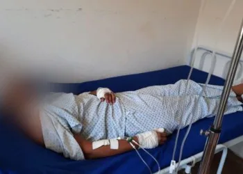 Homem que esfaqueou a mulher após ter sonhado com traição é preso