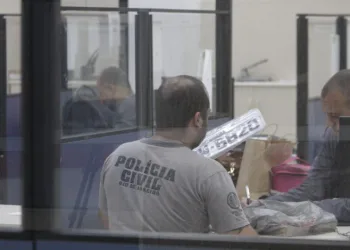 Polícia Civil faz operação contra maior quadrilha de clonagem de veículos do Rio