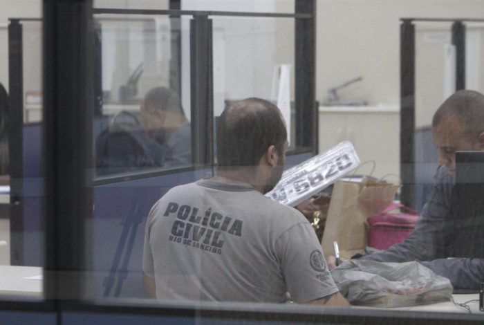 Polícia Civil faz operação contra maior quadrilha de clonagem de veículos do Rio