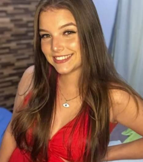 KOMBI PERDE O FREIO, MATA UMA JOVEM NO RJ