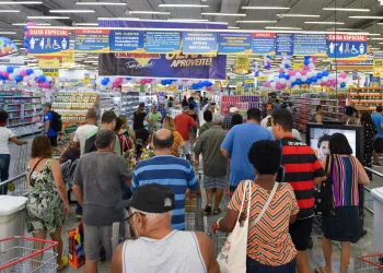 ALÉM DE PREÇO BAIXO, ANIVERSÁRIO GUANABARA LEVA MAIS CONFORTO E SERVIÇO PARA CLIENTES