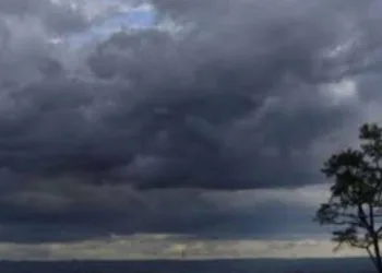 Chegada de frente fria derruba temperaturas no Rio