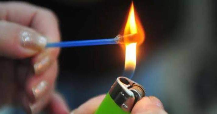 MODA DE FUMAR COTONETES ENTRE CRIANÇAS E ADOLESCENTES PREOCUPA PAIS E ESPECIALISTAS