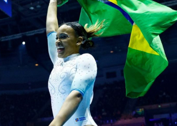 Rebeca Andrade conquista o ouro no individual geral