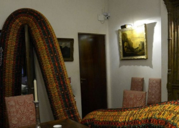 No Rio, projeto ensina crianças a pintar grafismos indígenas no corpo