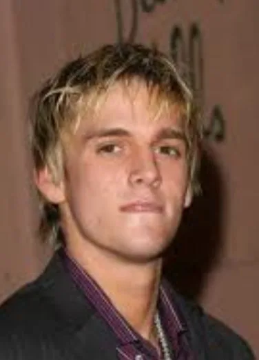 Morre o cantor Aaron Carter aos 34 anos