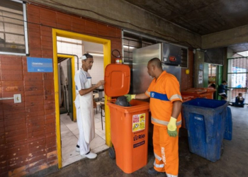 Comlurb inicia programas que garantem o reaproveitamento de resíduos produzidos em escolas municipais