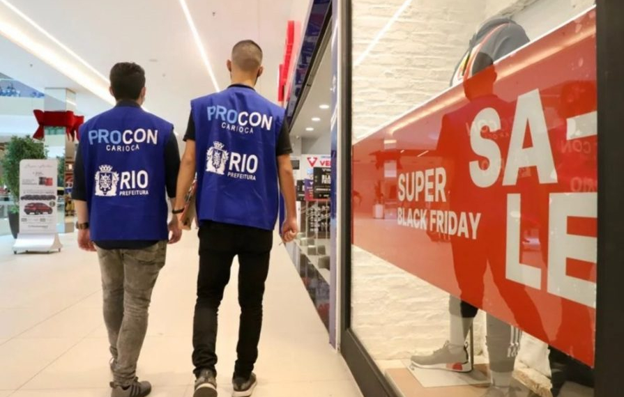 Procon Carioca relata que publicidade enganosa, oferta não cumprida e demora na entrega são as principais reclamações sobre a Black Friday