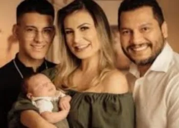 ( video) Andressa Urach é internada após surto psicotico ,pensou sacrificar o filho, diz marido