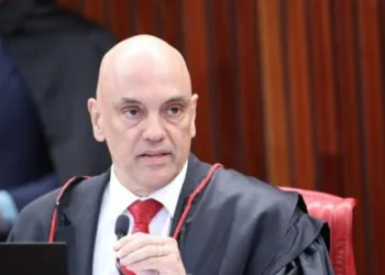 Alexandre de Moraes rejeita ação do PL contra e multa em 23 milhões