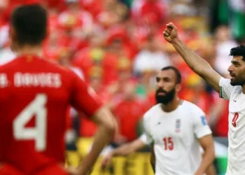 Irã derrota Gales nos minutos finais e sonha com oitavas da Copa