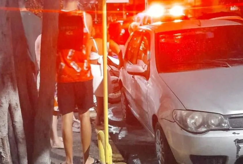 POLÍCIAL MATA COLEGA DE FARDA NO RJ