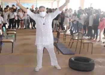 ESTUDANTES DE COLÉGIO MUNICIPAL NA ZONA OESTE TERÃO AULAS DE CULTURA EM TERREIRO DE CANDOMBLÉ
